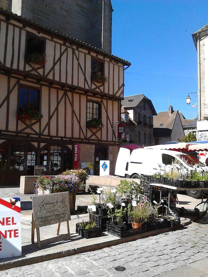 3 Place Des Arbres, Chambres D'Hotes, Felletin Esterno foto
